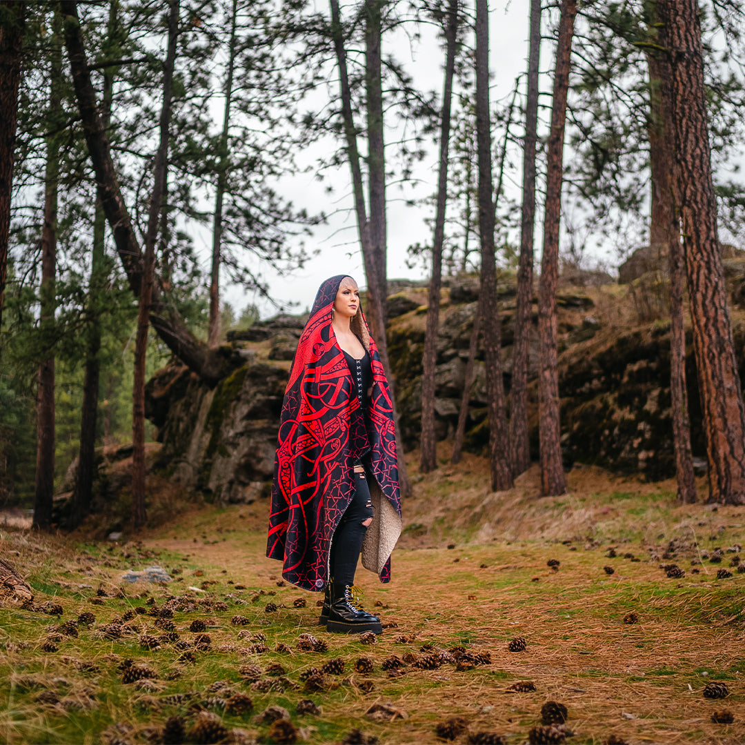 Freya Hooded Blanket