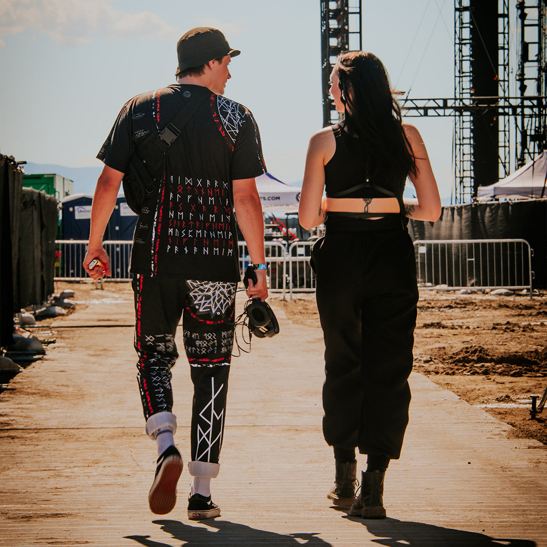 Nine Worlds Shirt & Joggers Set