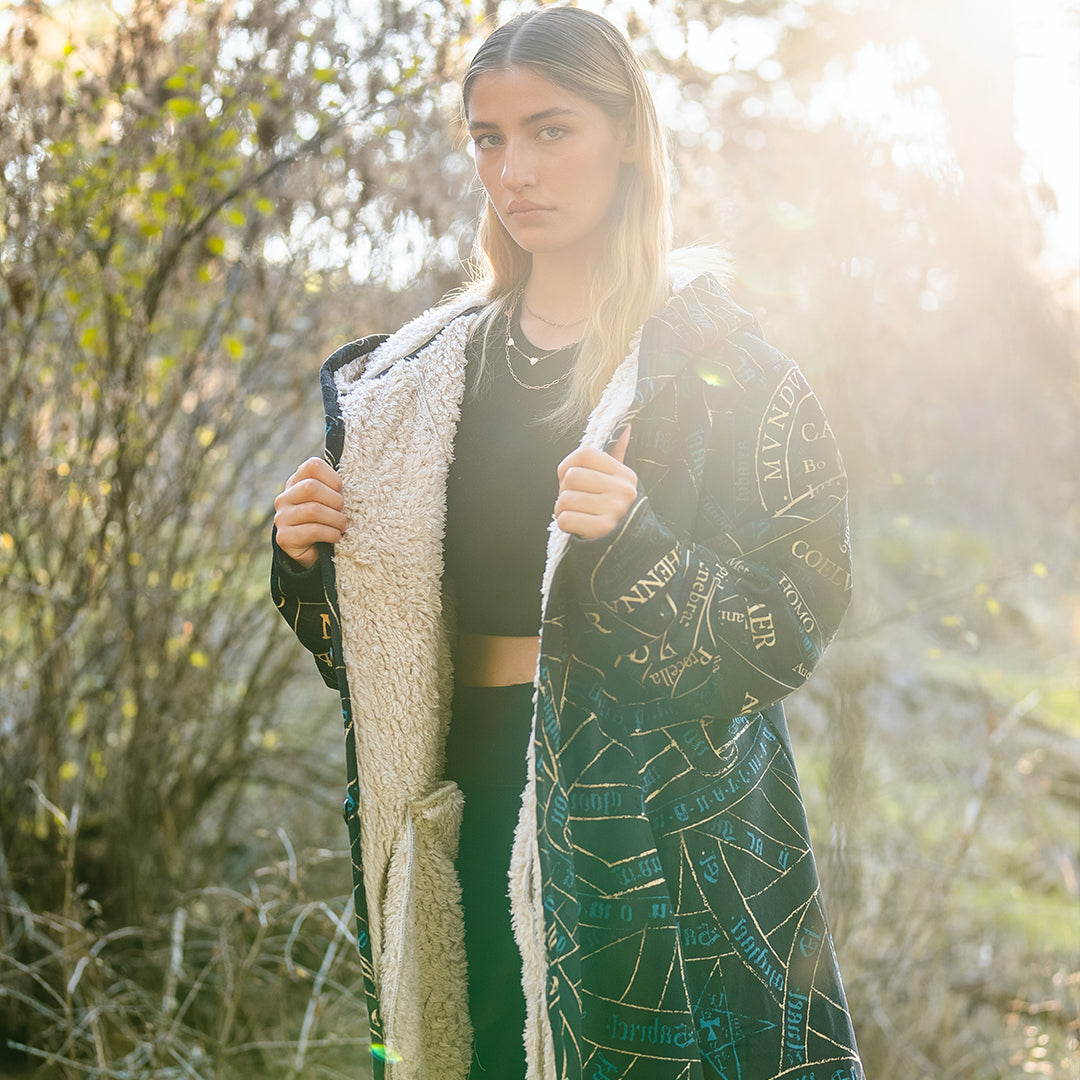 Cloak Harmony Cloak - Gold Edition