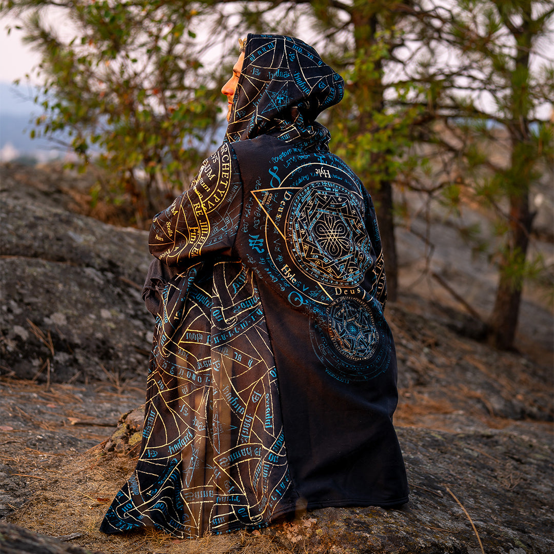 Cloak Harmony Cloak - Gold Edition