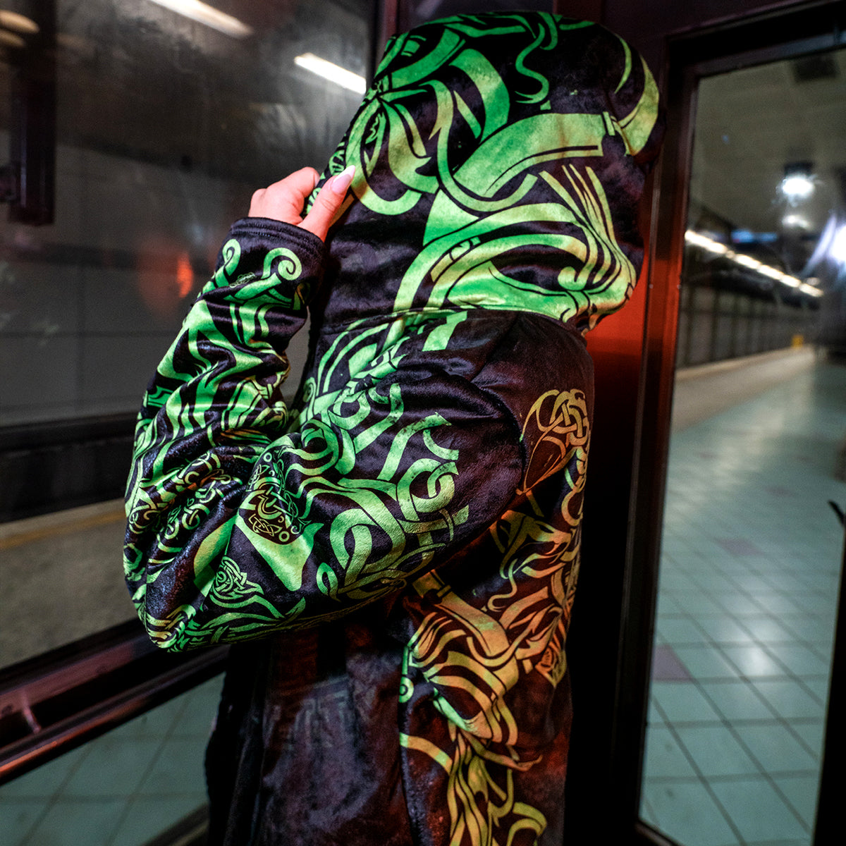 Cloak Medusa Cloak - Snake Edition