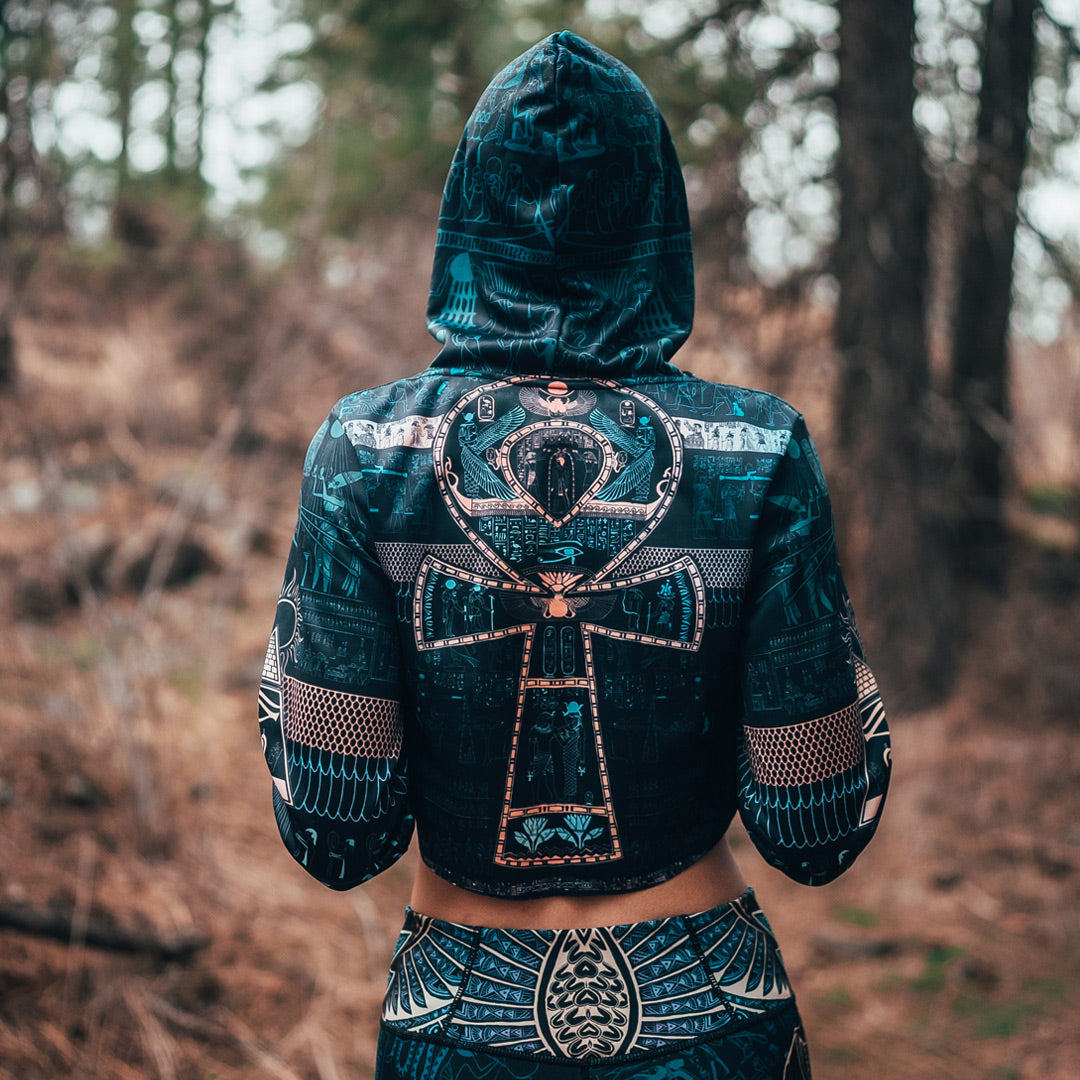 Crop Hoodie Queen Aset Crop Hoodie