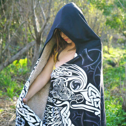 Hooded Blanket Muninn Hooded Blanket - Ready To Ship RTS-MUNNIN-WHITE_HOODED-BLANKET-60x80-SHERPA