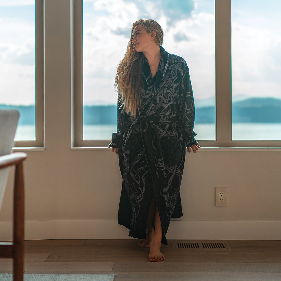 Ghost Robe – Lunafide